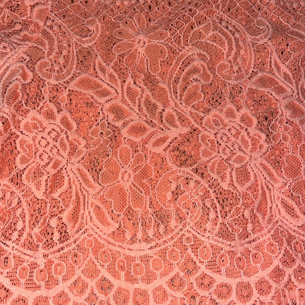 Lace top - Picture 2 of 3